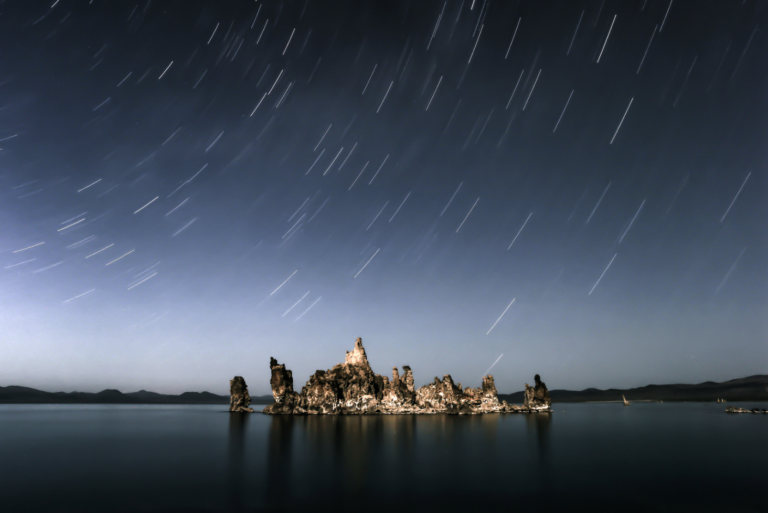 A Guide To Photographing Star Trails