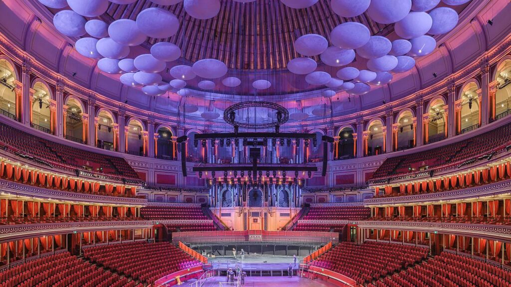 Royal_Albert_Hall_-_Central_View_169