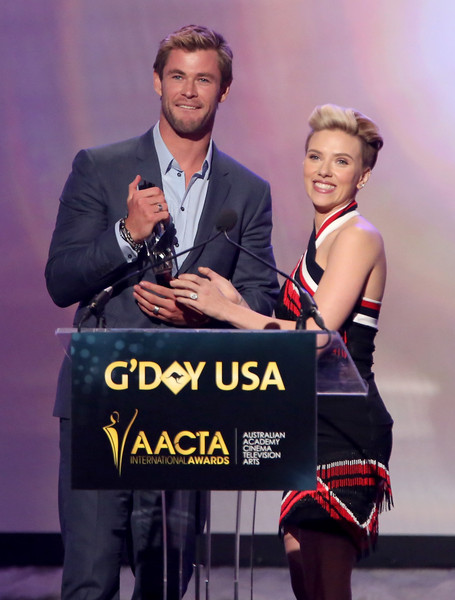 Scarlett Johansson Presents Chris Hemsworth at 2015 G'DAY USA and AACTA International Awards 2015