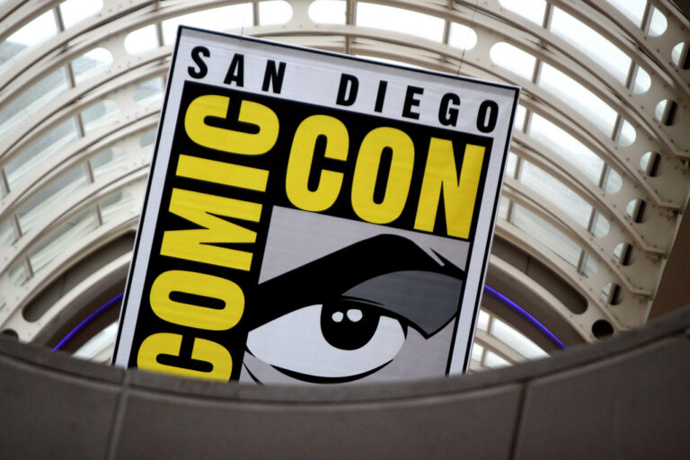 How to Do Comic-Con Without a Badge